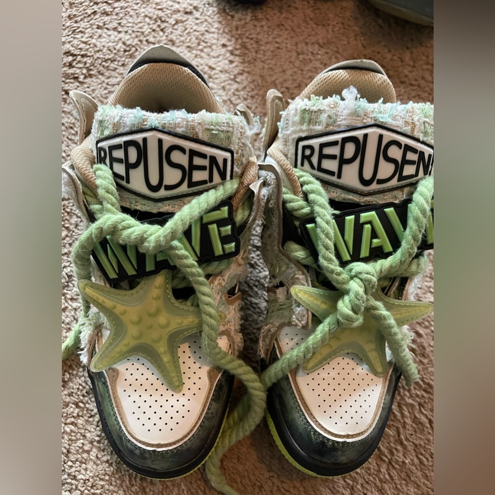 Repusen skate board shoes size 6